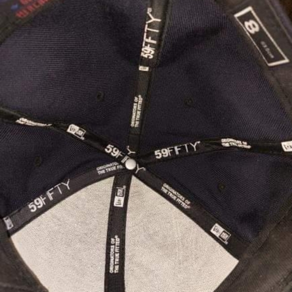 New York Yankees Fitted Hat - Picture 2 of 3